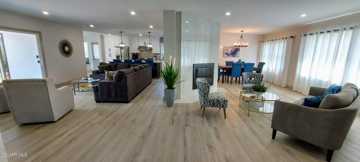 featured image of 17 Maxine Dr