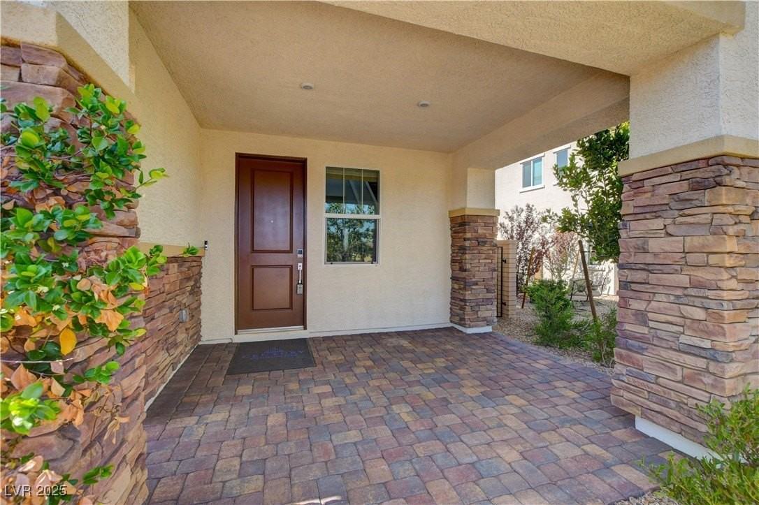 1075 N Water St - Photo 4 of 50