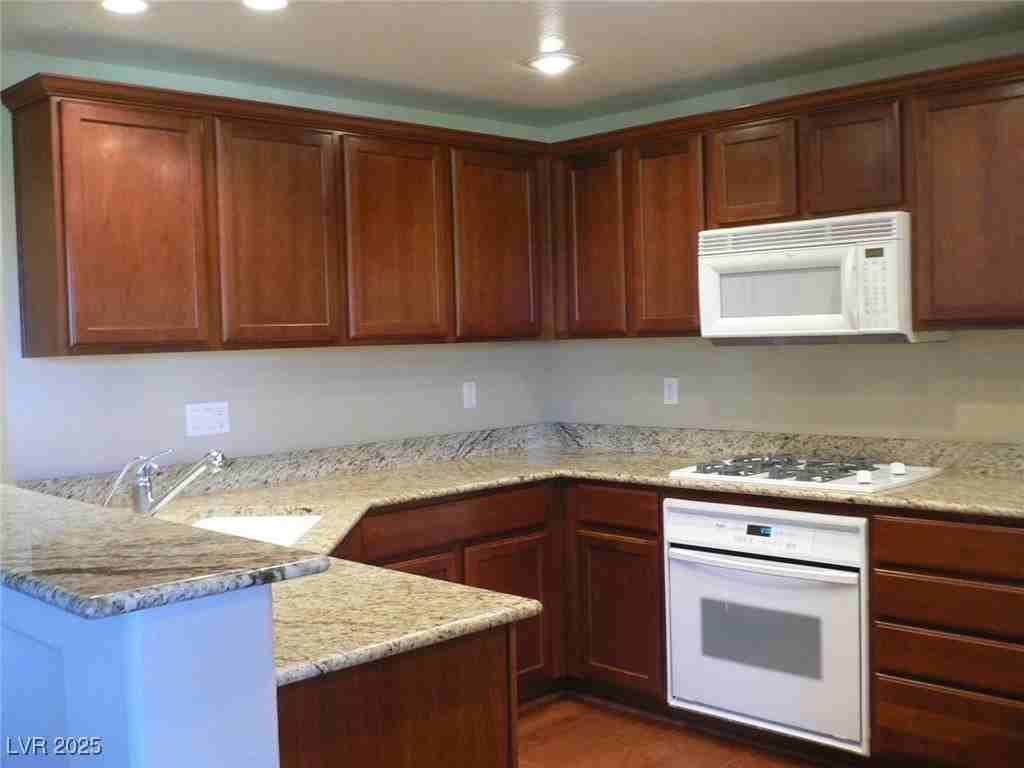 11830 Portina Dr #2031 - Photo 7 of 23