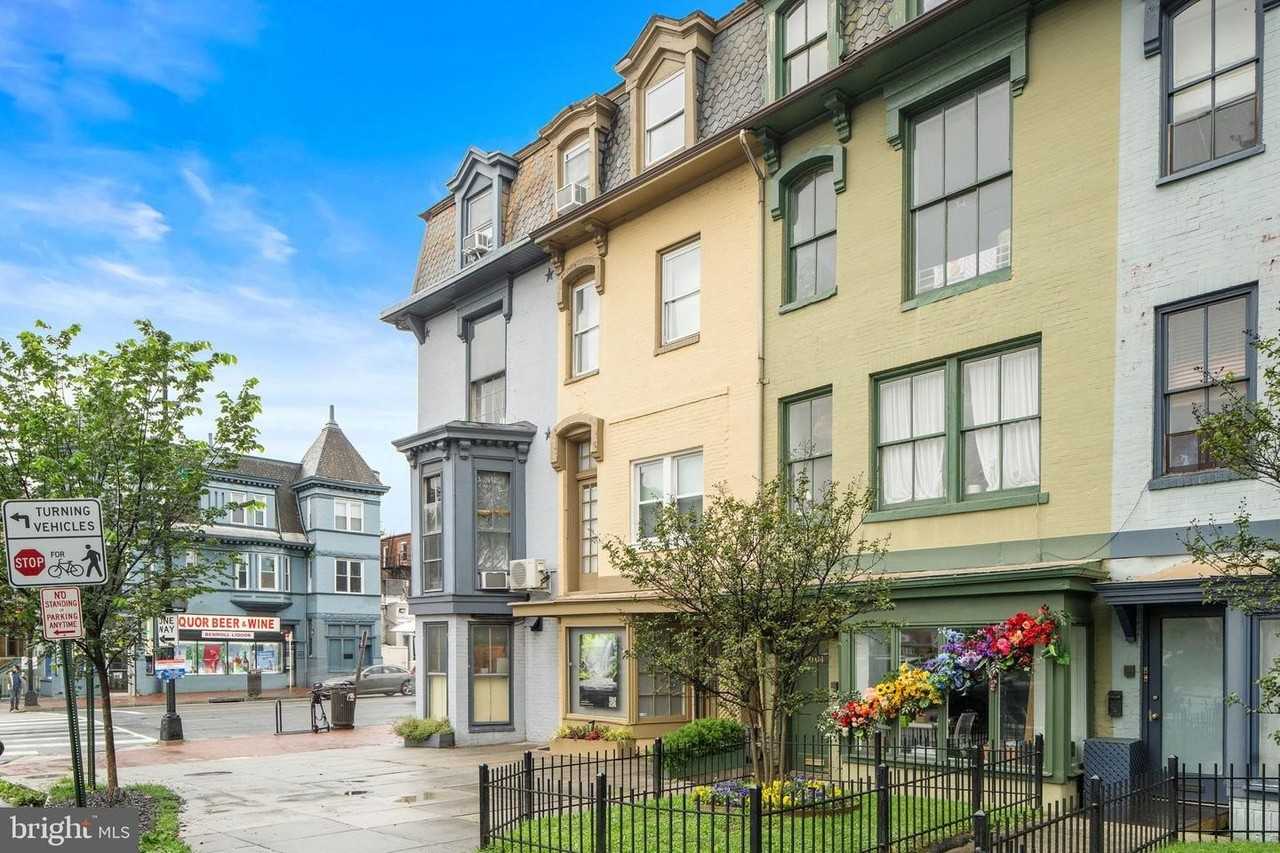 2002 17th Street Northwest - Photo 3 of 38