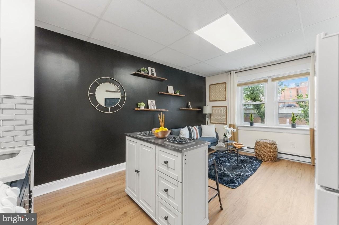 2002 17th Street Northwest - Photo 7 of 38