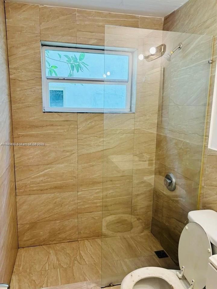 1021 Euclid Ave #4 - Photo 6 of 7