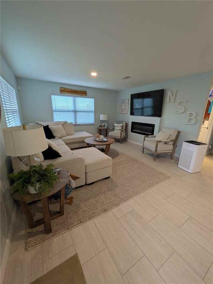 830 E 18th Ave - Photo 2 of 10