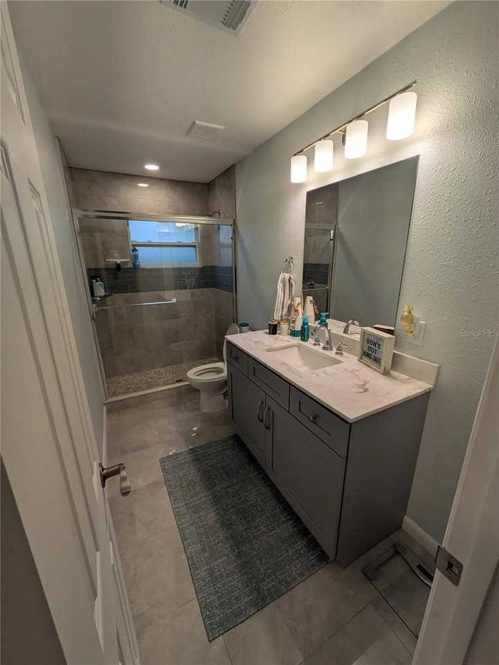 830 E 18th Ave - Photo 3 of 10