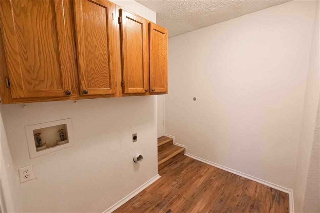 1912 Dorothy Ln #1914 - Photo 3 of 13