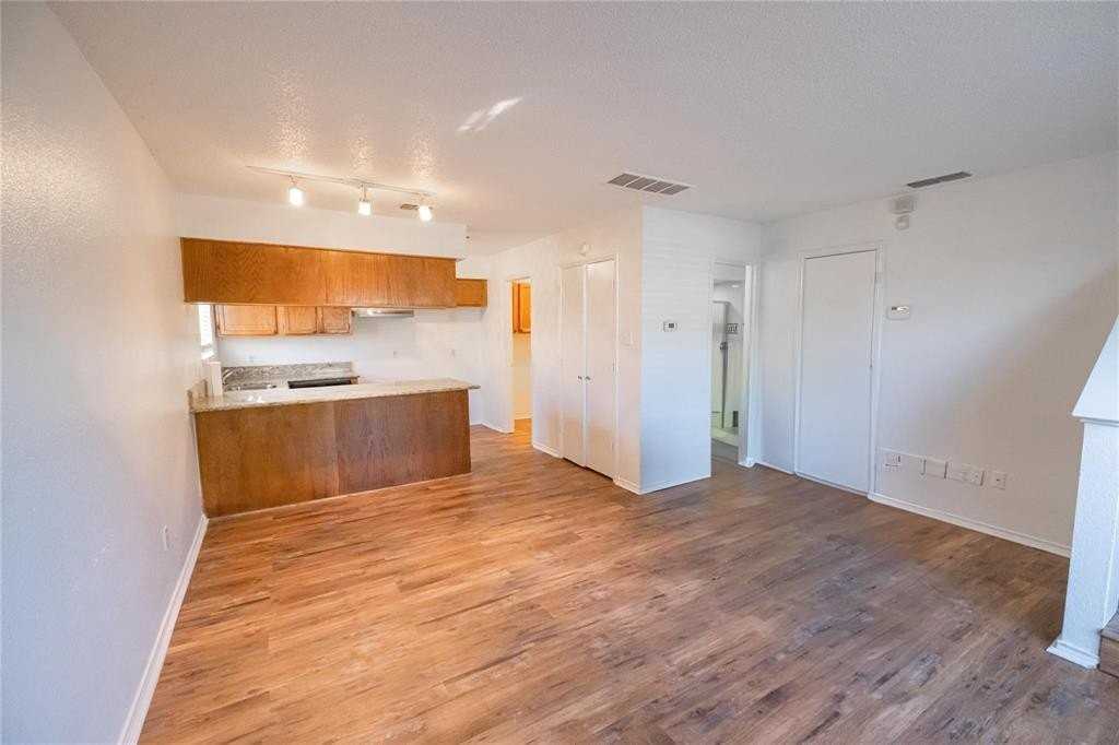 1912 Dorothy Ln #1914 - Photo 7 of 13