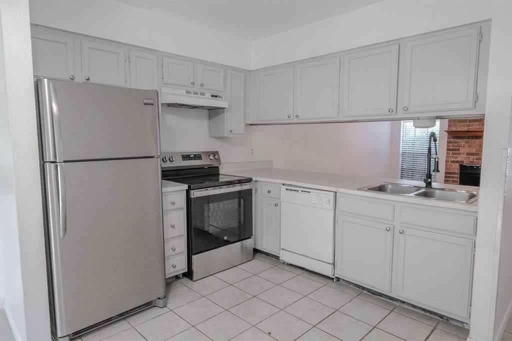 1032 Mckinley St #A - Photo 6 of 14