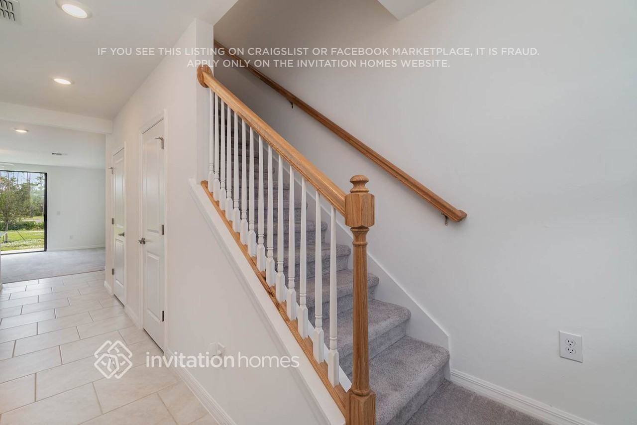 1915 E Landings Way - Photo 5 of 34