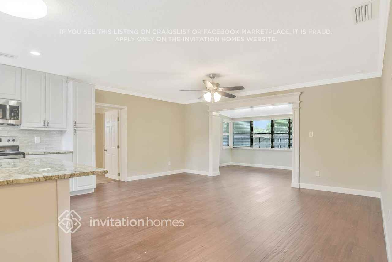 5414 Chenault Ave - Photo 2 of 28