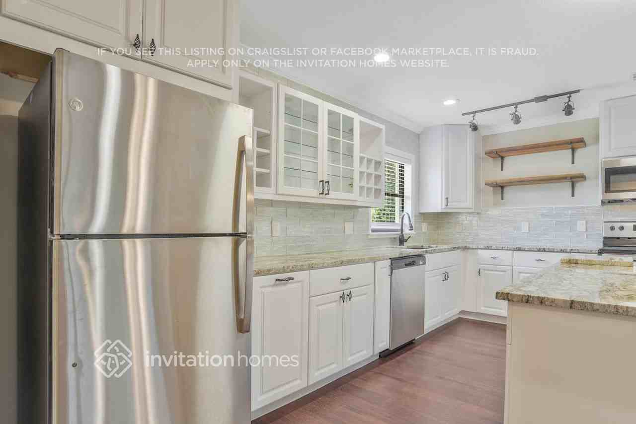 5414 Chenault Ave - Photo 7 of 28