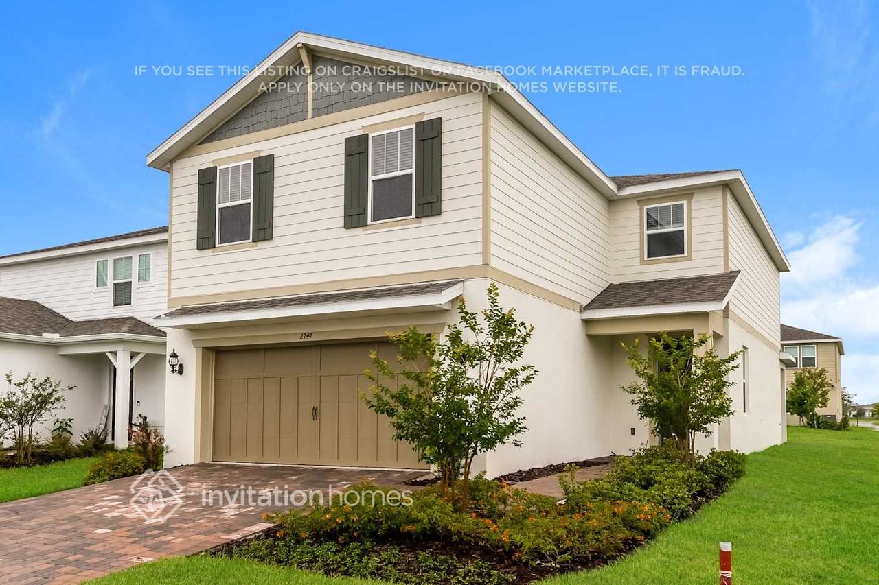 2747 Clear Night Ave - Photo 4 of 29