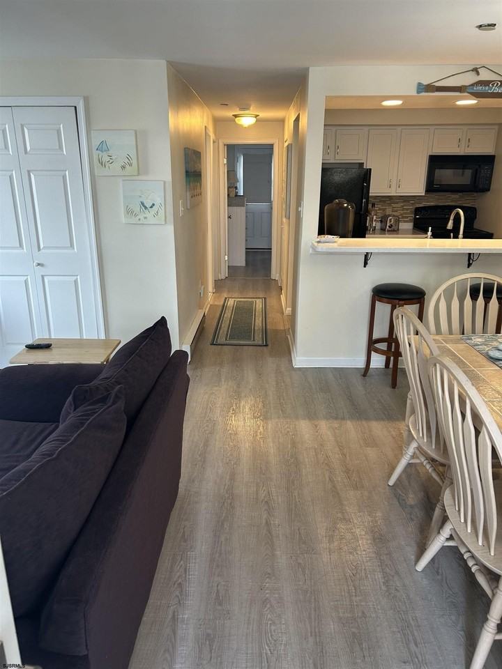 104 S Frankfort Ave - Photo 7 of 15