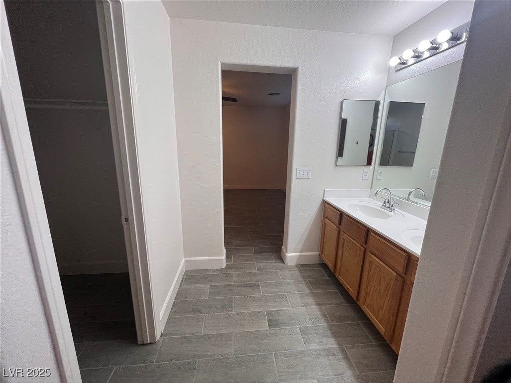 8958 College Green Street - Photo 7 of 30