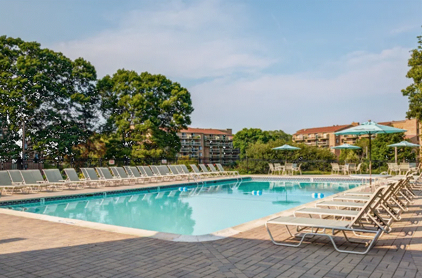 1030 Southern Artery - Photo 6 of 7