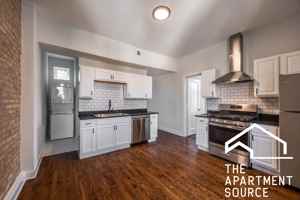 featured image of 2842 W Augusta Blvd #3E