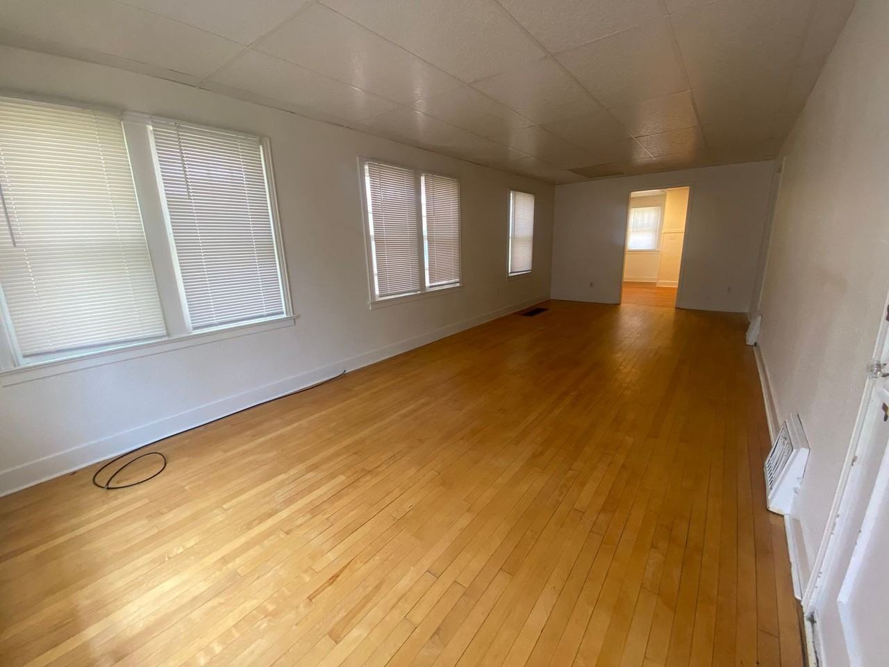 1021 4th Ave S - Photo 2 of 14