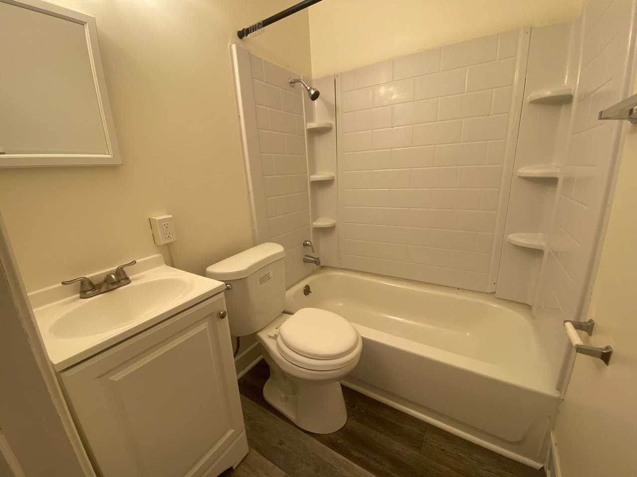1021 4th Ave S - Photo 4 of 14