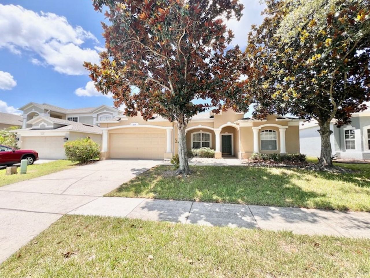 10181 Marsh Pine Cir - Photo 2 of 15