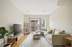featured image of 2540 38th St #4D