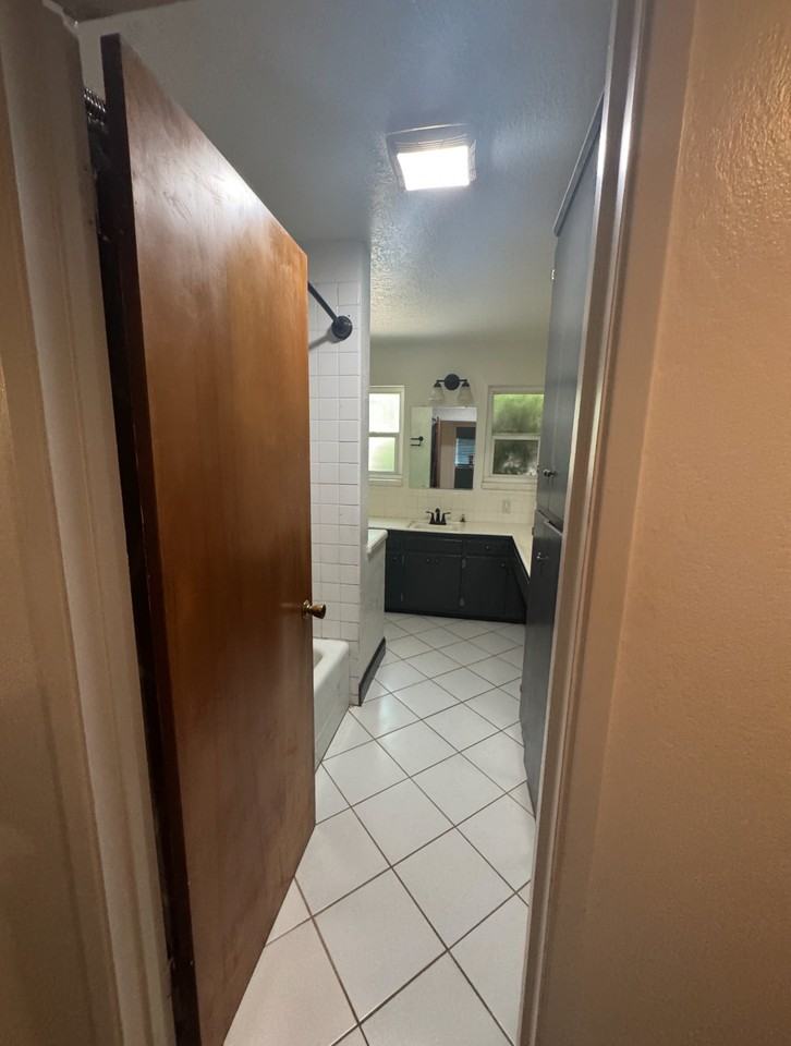 5114 Boggiano Rd - Photo 5 of 15