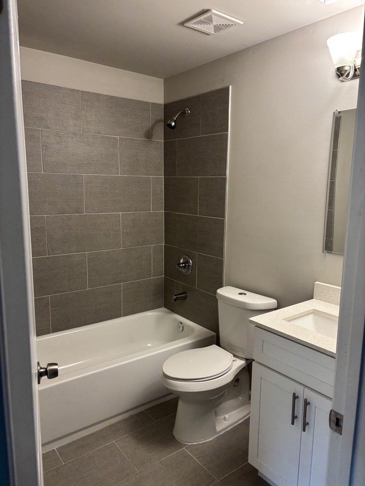 8331 Triple Crown Dr - Photo 4 of 15
