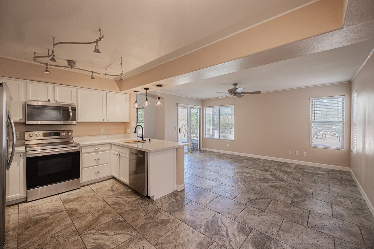 627 S Balboa - Photo 7 of 30