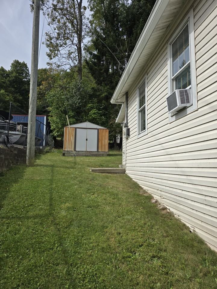 20775 Garrett Hwy - Photo 2 of 8