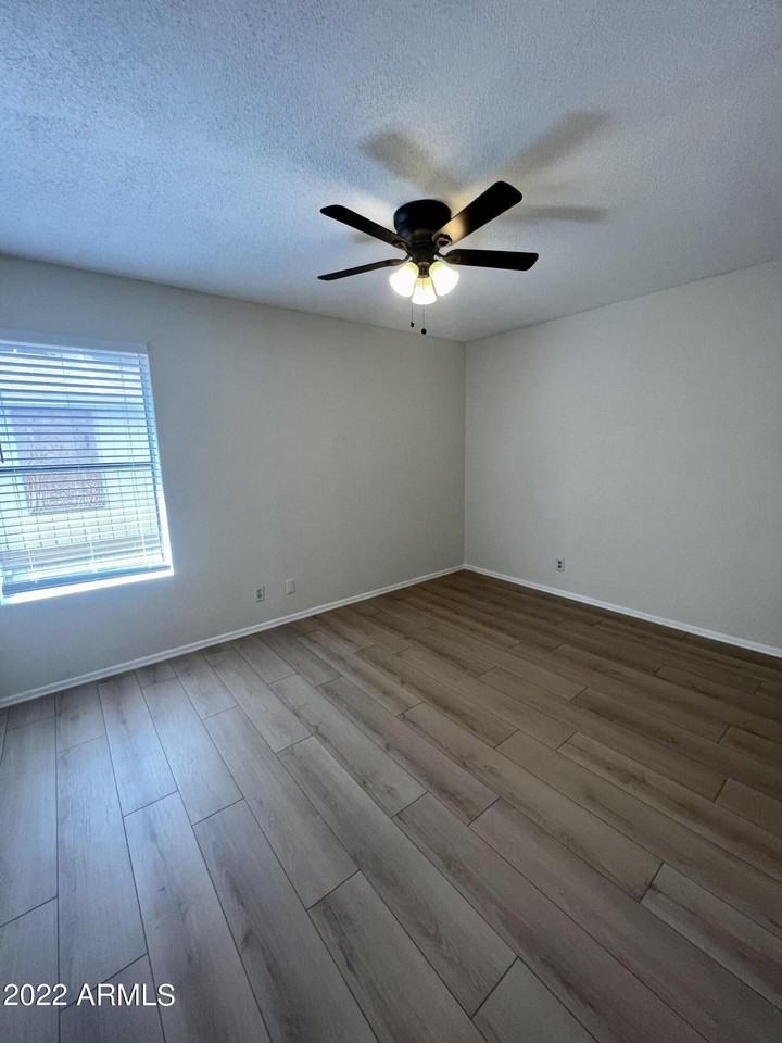 6641 W Ocotillo Rd - Photo 2 of 12