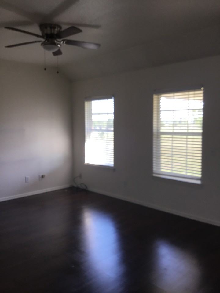 2803 Danita Dr - Photo 3 of 9