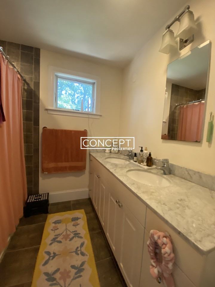 10 Selkirk Rd #3CP - Photo 6 of 13