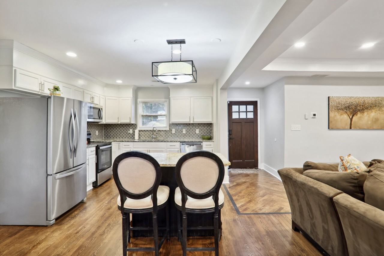 2225 Beecher Cir Sw #NA - Photo 6 of 8