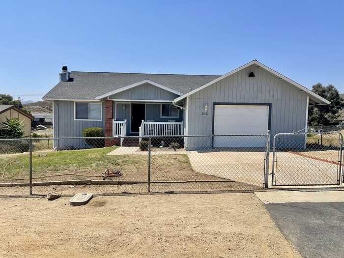 28121 West Dr - Photo 2 of 50