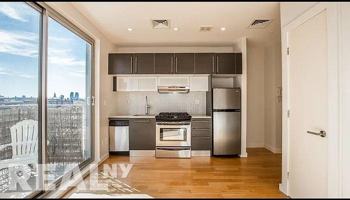 featured image of Montrose Ave #704