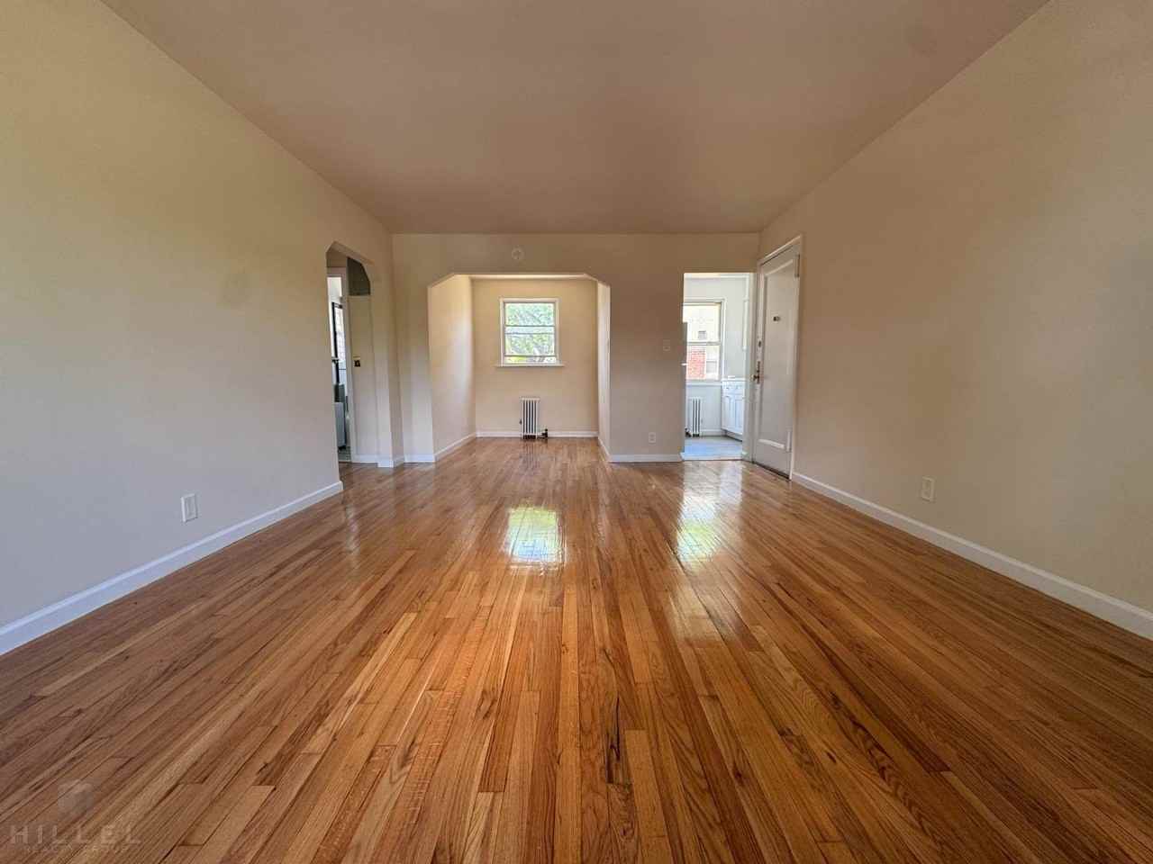 172nd St #2F - Photo 2 of 9