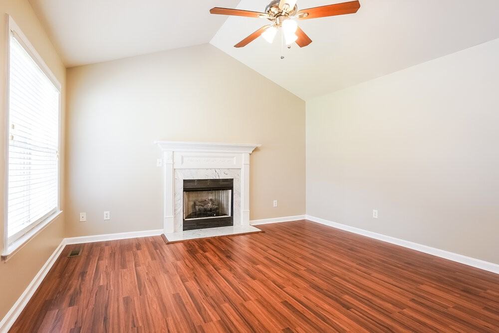 305 Wood Green Dr - Photo 3 of 16