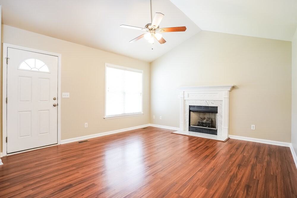 305 Wood Green Dr - Photo 4 of 16
