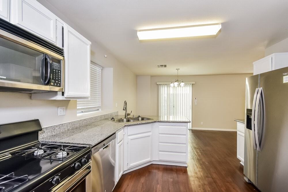 3705 Copper Keg Ct - Photo 7 of 17