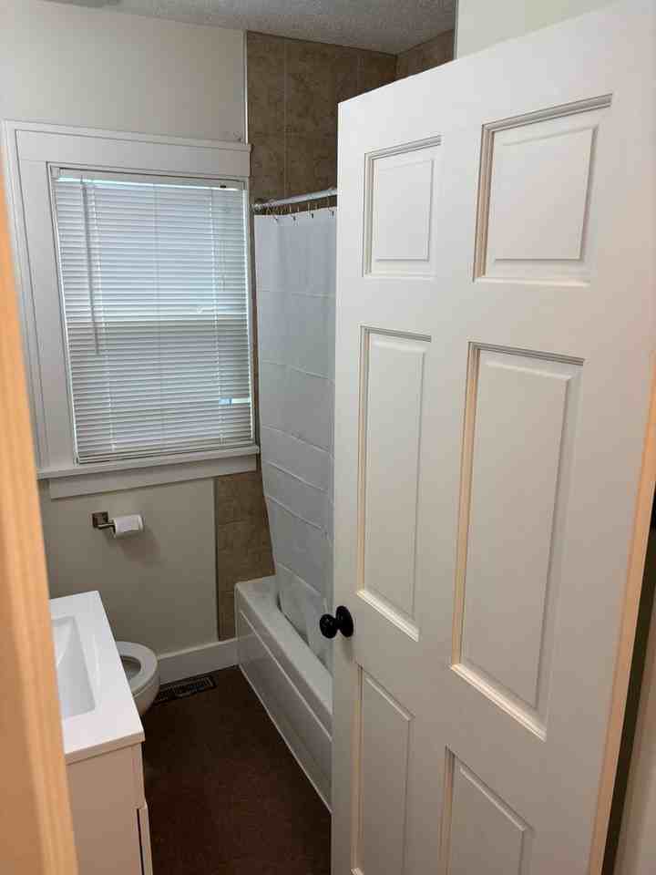 516 Cutler St - Photo 4 of 21