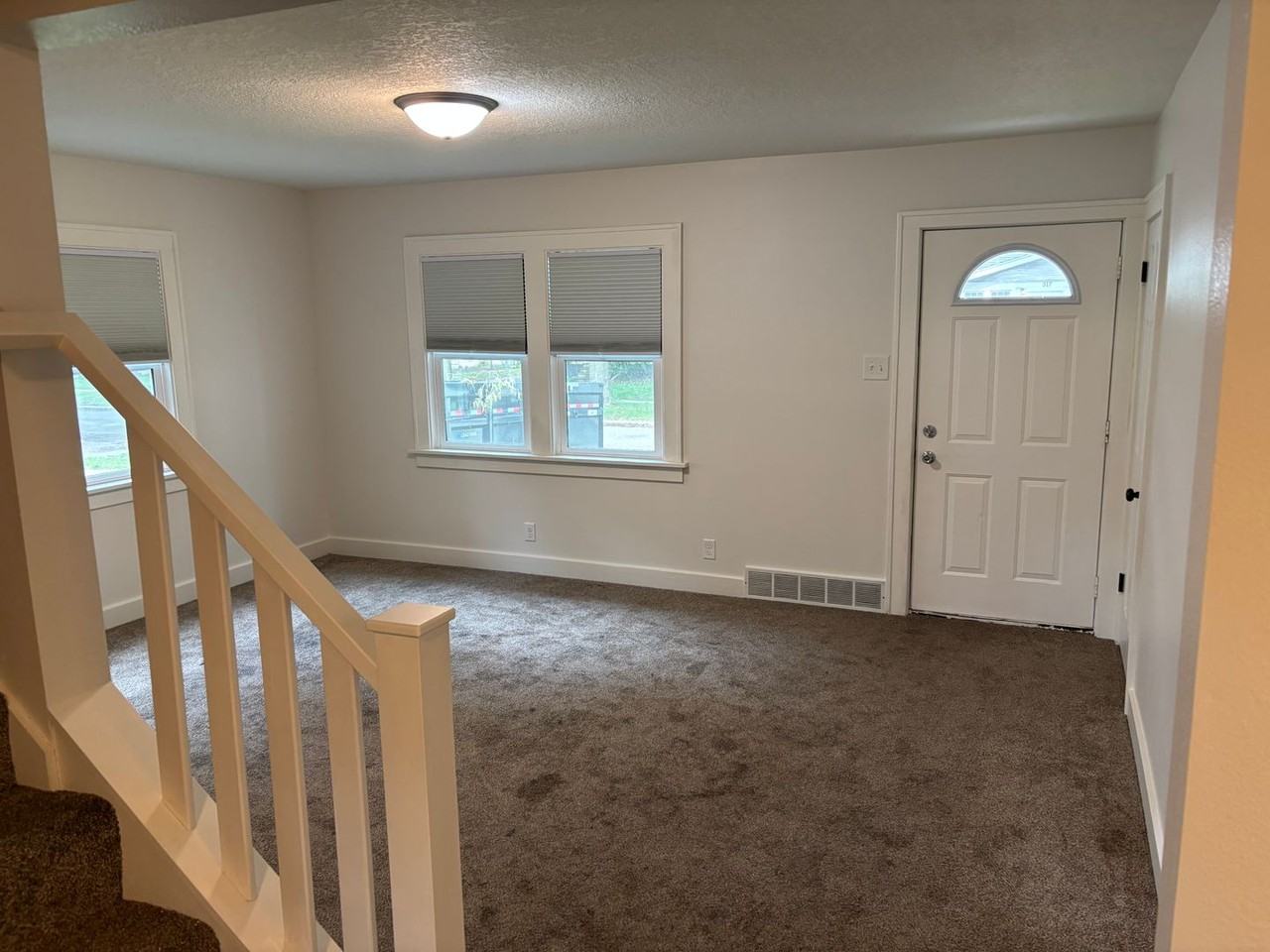 516 Cutler St - Photo 6 of 21