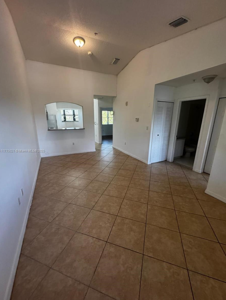 22621 Sw 88th Pl #302 - Photo 2 of 10