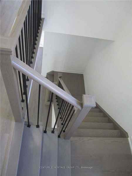 210 Harding Park Street - Photo 3 of 15