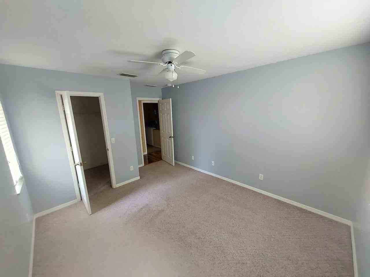 6114 Sw 104th St - Photo 5 of 12