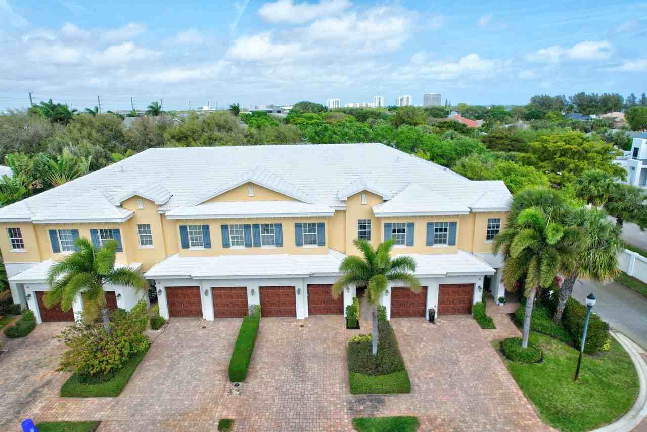 205 Mariner Court - Photo 3 of 44