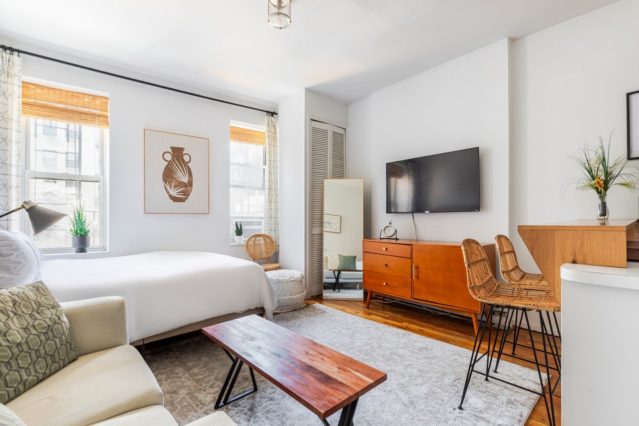 765 Washington St #1075287P - Photo 6 of 20