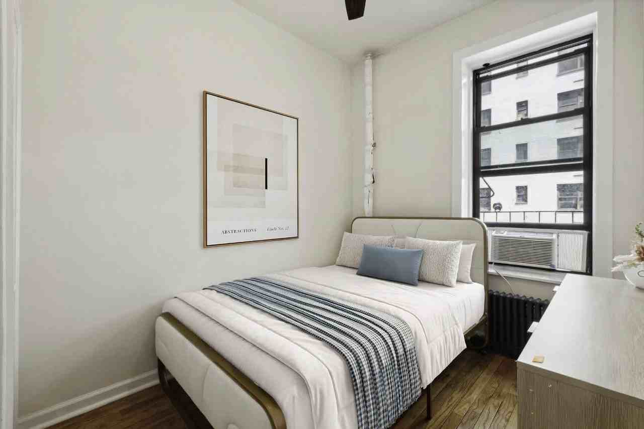 1310 2nd Avenue - Photo 6 of 31