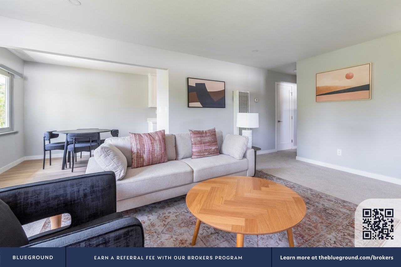 838 Roble Avenue - Photo 4 of 26