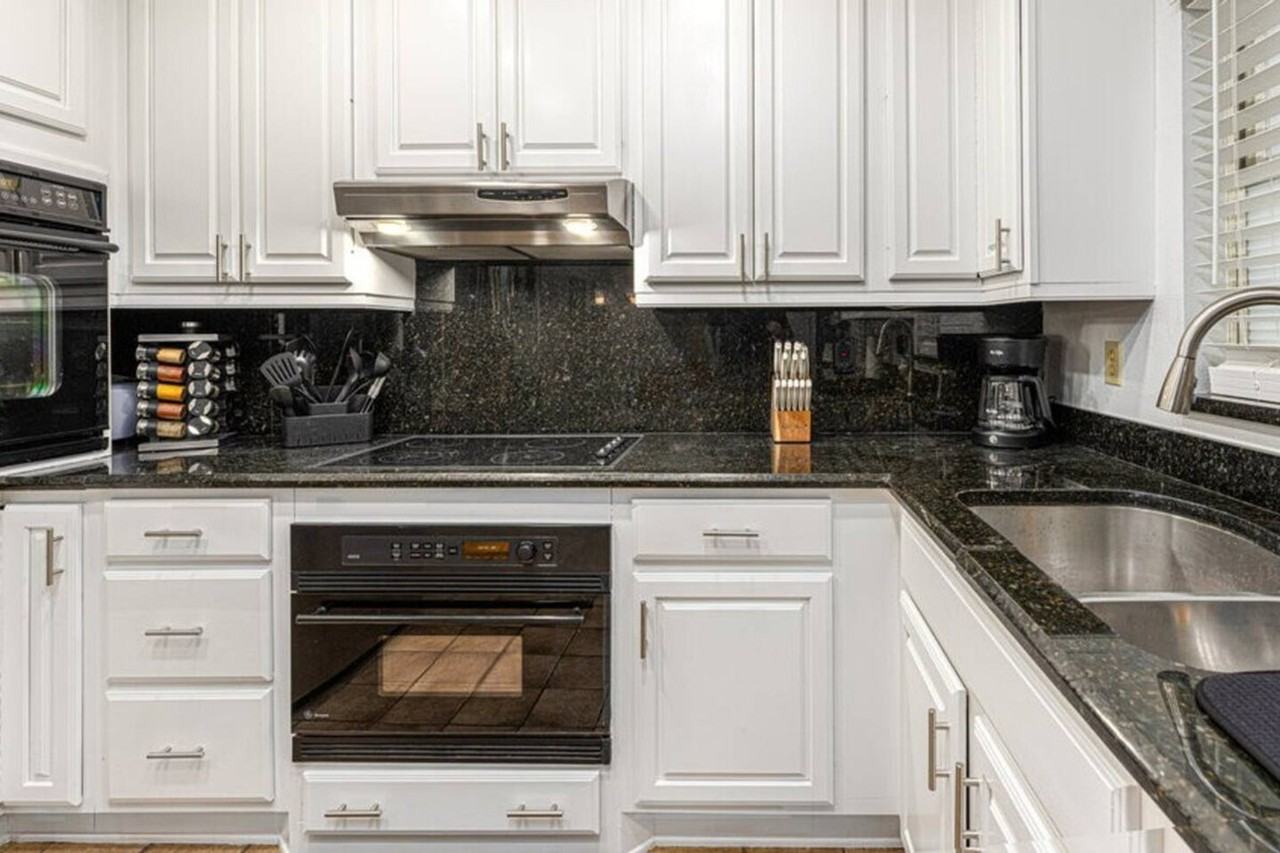 4544 Gilpin Way #1094214P - Photo 4 of 25