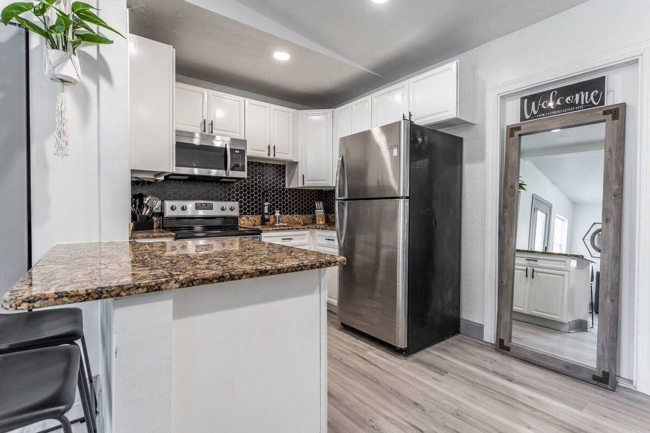 5343 Hermosa Street #1094237P - Photo 3 of 46