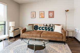 2301 Ingersoll Ave - Photo 1 of 1