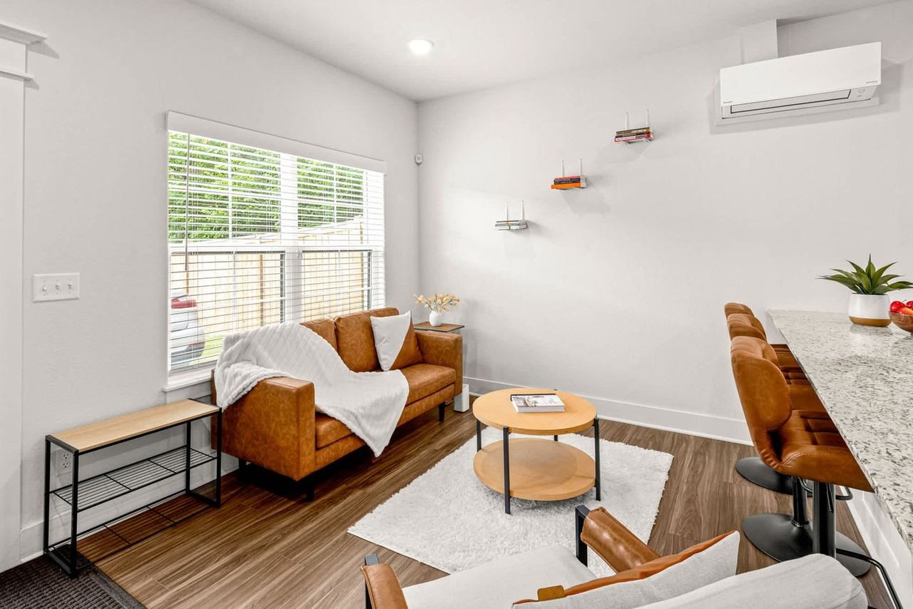 1572 W Cato Springs Rd #1241338P - Photo 2 of 13